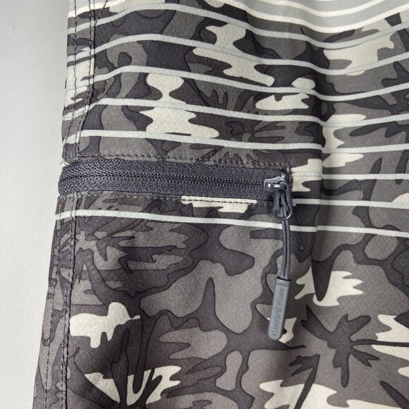 Vineyard Vines Boardshorts Men's 32 Beach Shorts Performance Swim Trunks Beach - Picture 5 of 11